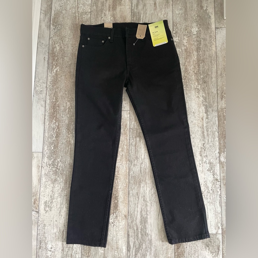 NWT Levis Jeans 511 slim size 33 x 30